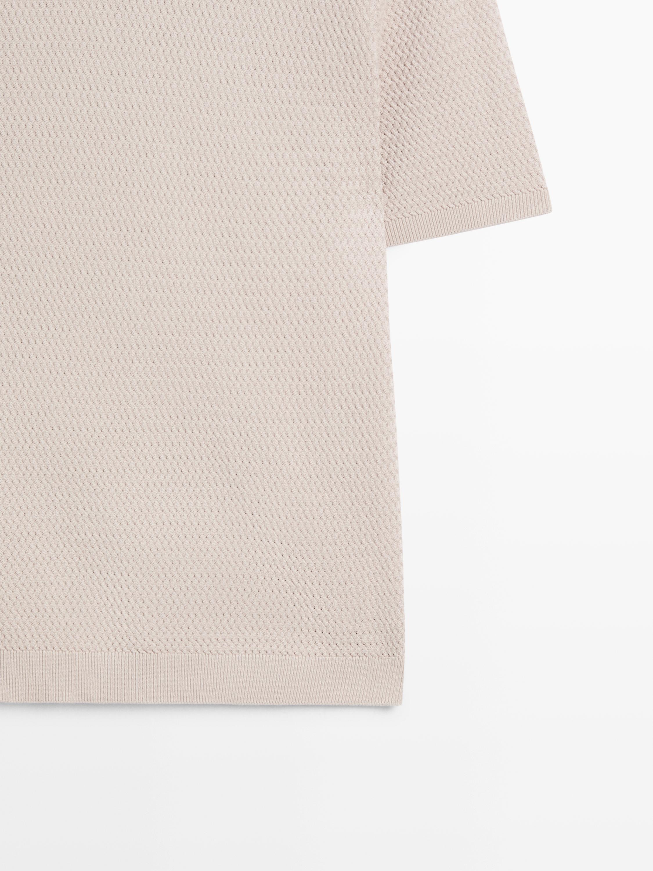 Textured knit short sleeve T-shirt